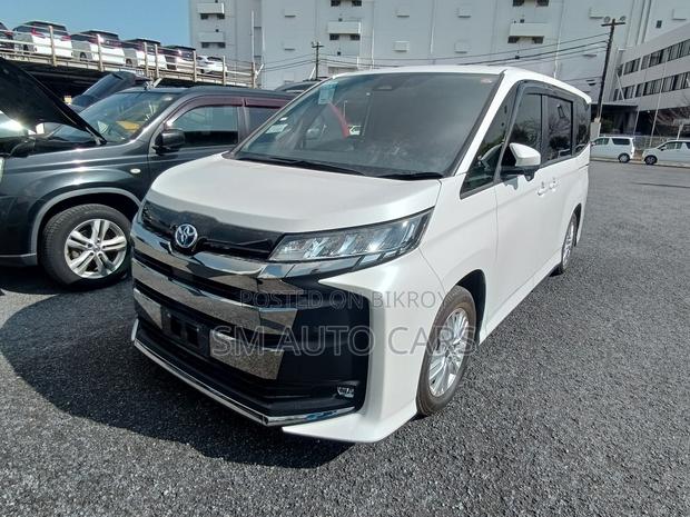 Toyota Noah 2022 Pearl