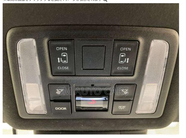 Toyota Noah 2022 Pearl