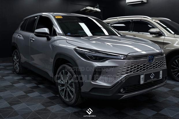 New Toyota Corolla Cross 2025 Gray