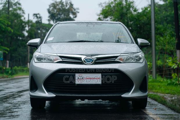 Toyota Axio 2021 Silver
