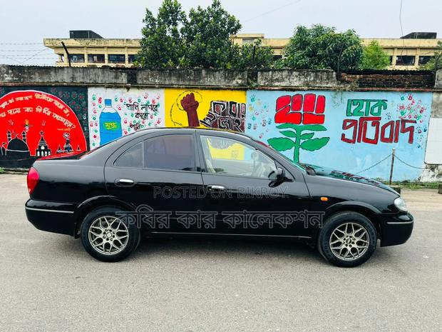 Nissan Sunny 2007 Black