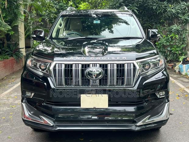 Toyota Land Cruiser Prado 2022 Black