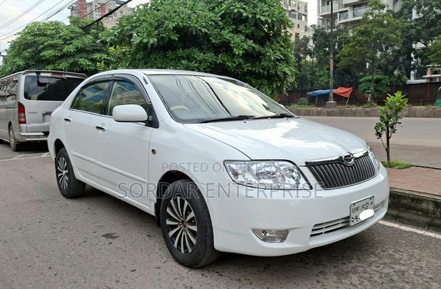 Toyota Corolla 2005 White
