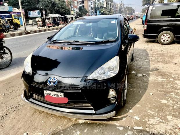 Toyota Aqua 2014 Black