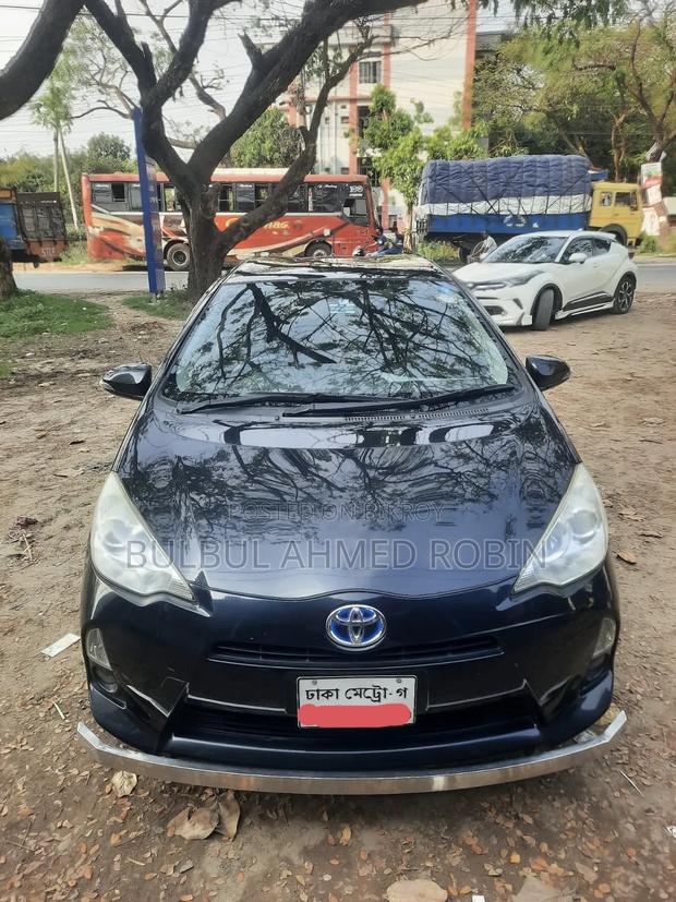 Toyota Aqua 2014 Black