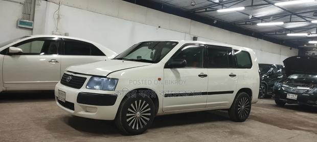Toyota Succeed 2011 White