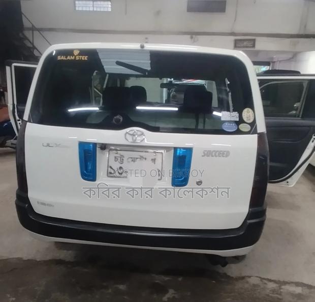 Toyota Succeed 2011 White