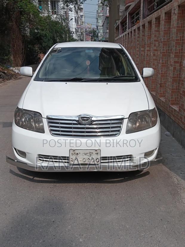 Toyota Corolla 2005 White