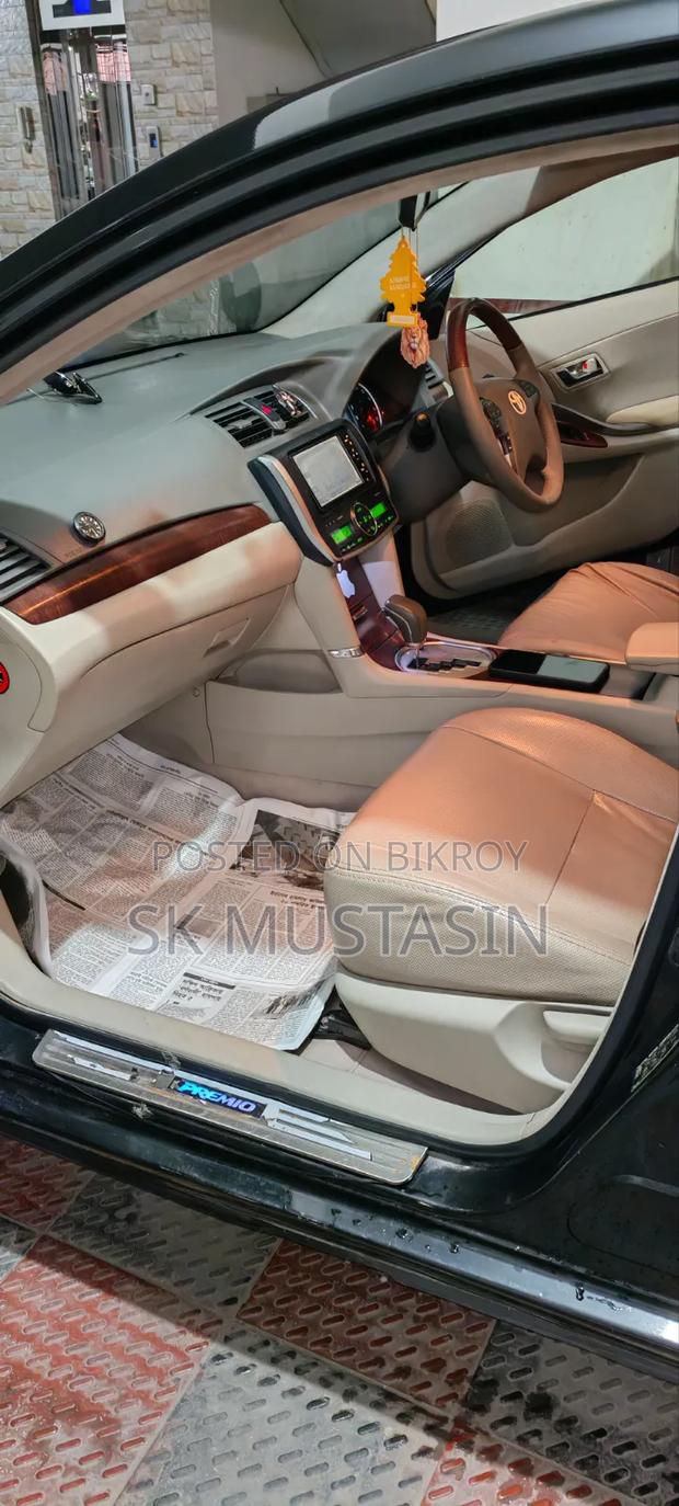 Toyota Premio 2011 Black