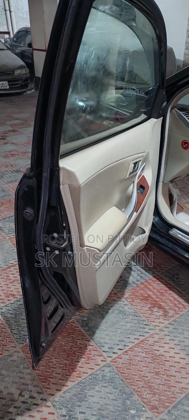 Toyota Premio 2011 Black