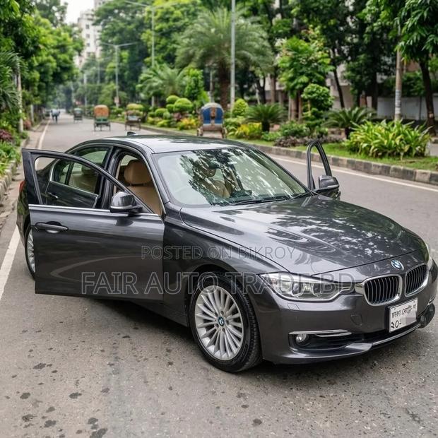 BMW 318i 2015 Gray