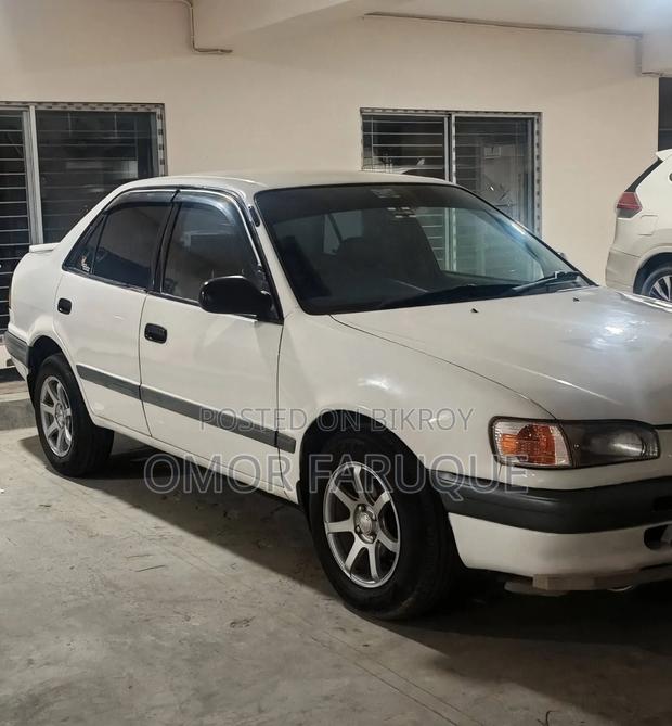 Toyota Corolla II 1996 White