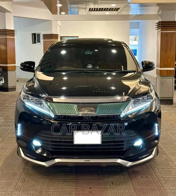 Toyota Harrier 2018 Black