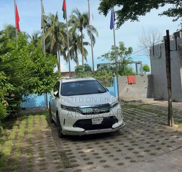 Toyota Harrier 2017 Pearl