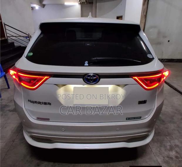 Toyota Harrier Hybrid Progress 2015 White