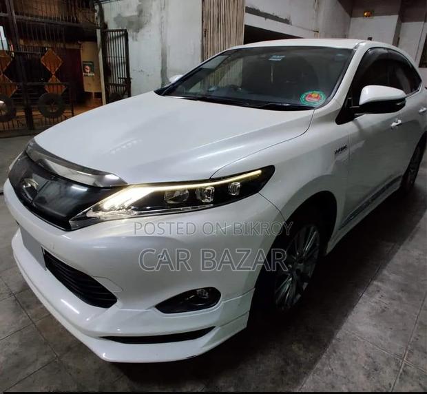 Toyota Harrier Hybrid Progress 2015 White