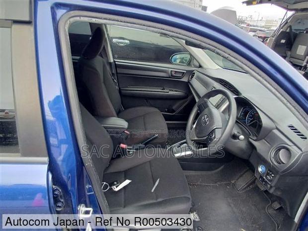 Toyota Corolla Fielder 1.5 Hybrid FWD 2021 Blue