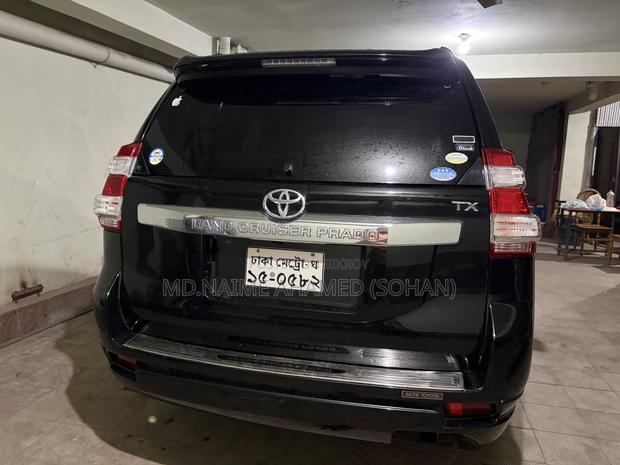 Toyota Land Cruiser Prado 2011 Black