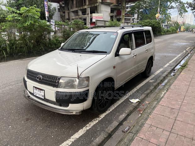 Toyota Probox 2004 White
