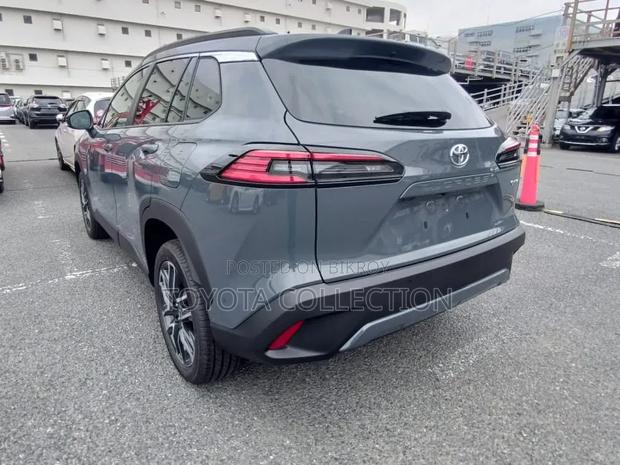 Toyota Corolla Cross 2026 Gray