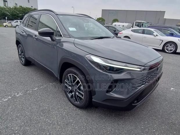 Toyota Corolla Cross 2026 Gray