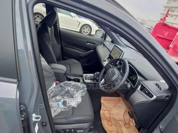 Toyota Corolla Cross 2026 Gray