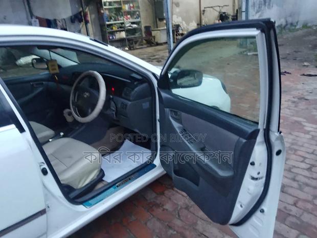 Toyota Corolla 2004 White
