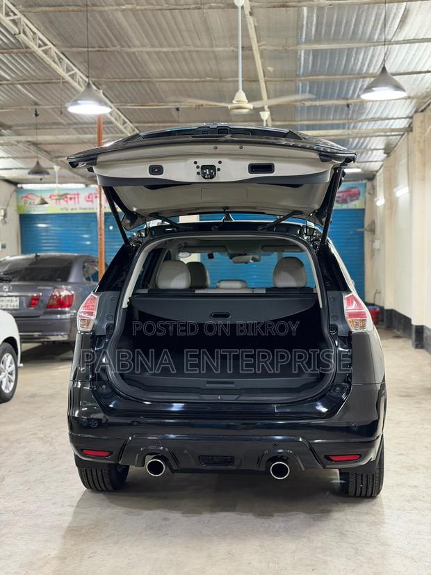 Nissan X-Trail 2.0 Hybrid FWD 2015 Black