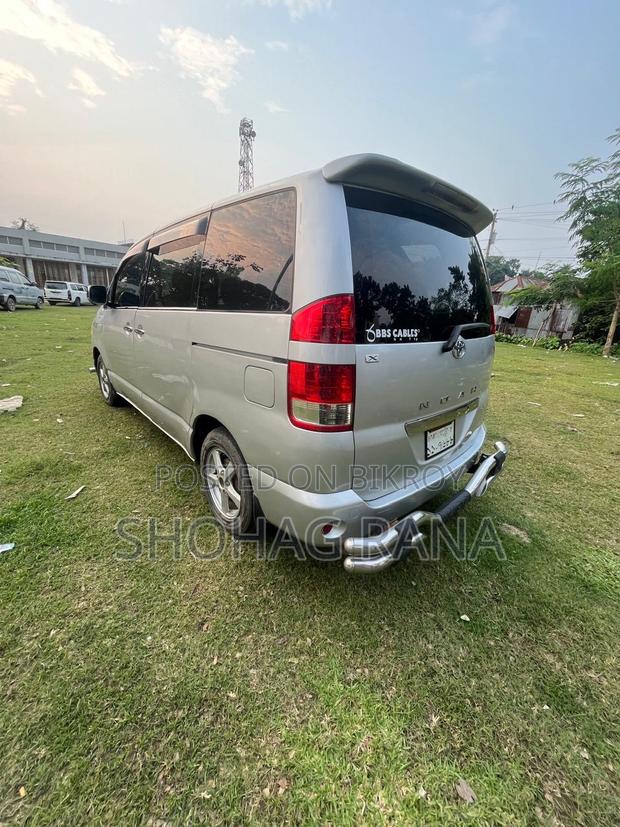 Toyota Noah 2.0 FWD (8 Seater) 2003 Silver