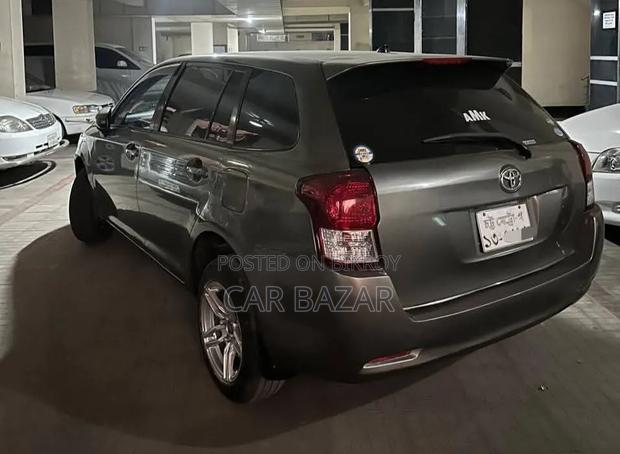 Toyota Corolla Fielder 1.5 Petrol FWD 2013 Gray