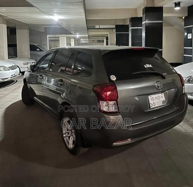 Toyota Corolla Fielder 1.5 Petrol FWD 2013 Gray