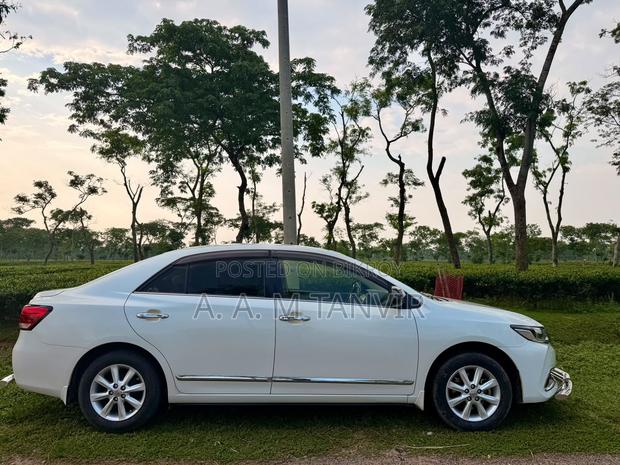 New Toyota Premio 1.5 FWD 2020 Pearl