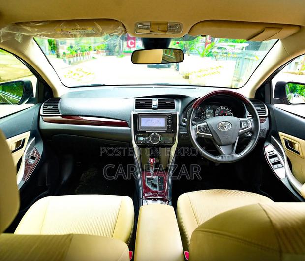 Toyota Premio 1.5 FWD 2018 Brown