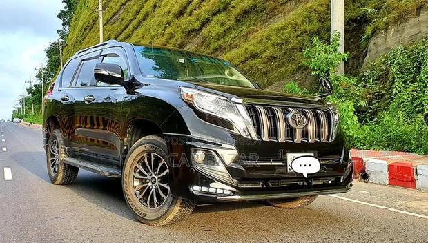 Toyota Land Cruiser Prado 2.7 I 2011 Black