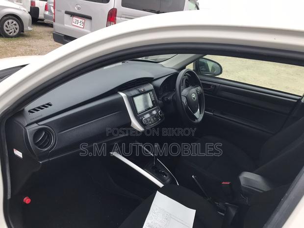 Toyota Corolla Fielder 1.5 Hybrid FWD 2021 White