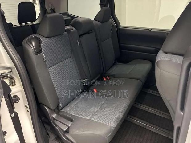 Toyota Noah 2022 Pearl