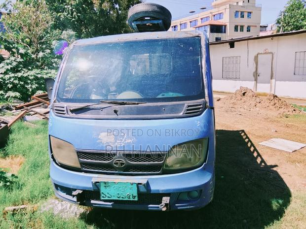 Tata Estate 2014 Blue