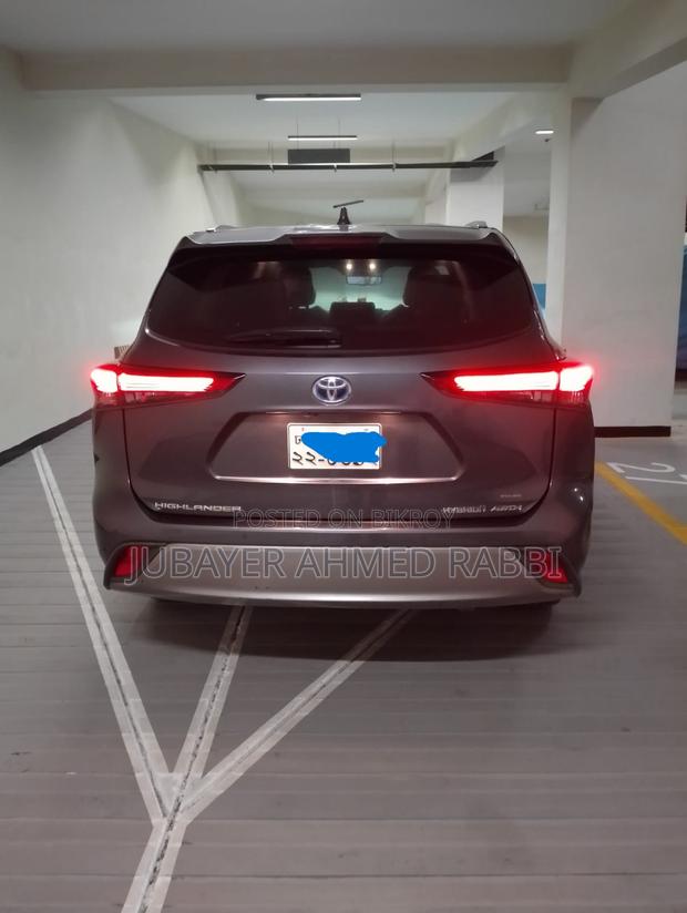 Toyota Highlander 2022 Gray