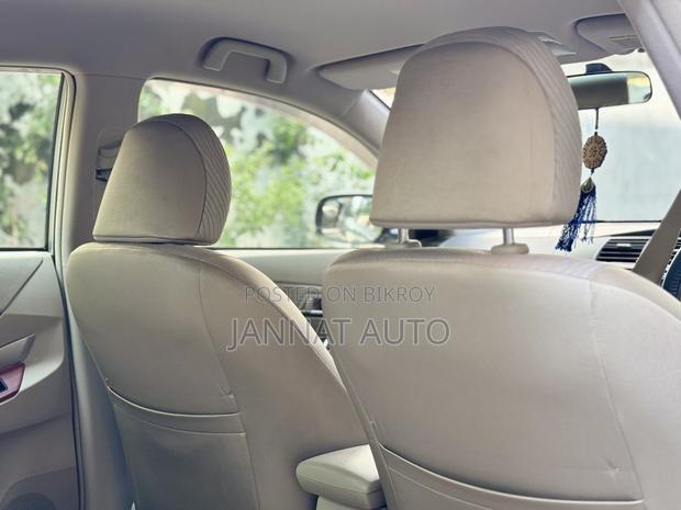 Toyota Premio 2012 Silver