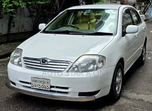 Toyota Corolla 2001 White