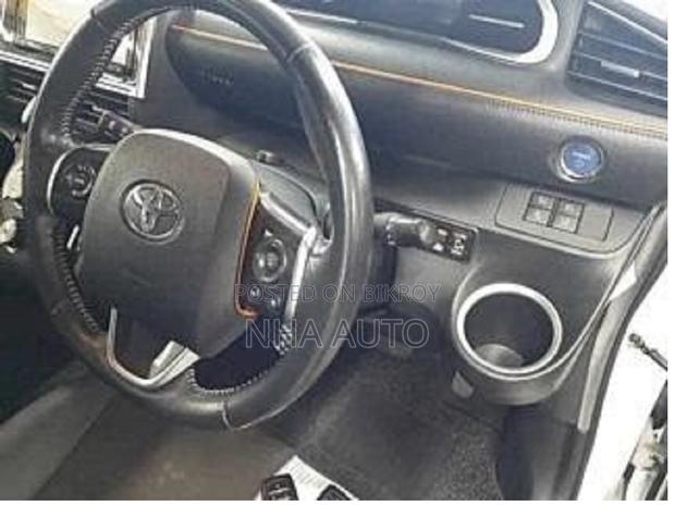 Toyota Sienta 2021 Pearl