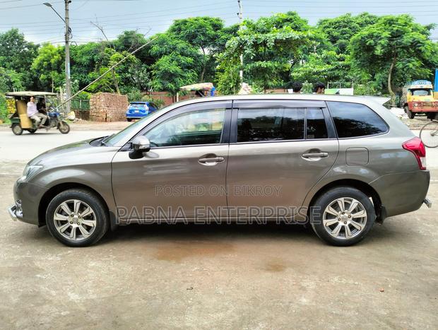 Toyota Corolla Fielder 2012 Gray