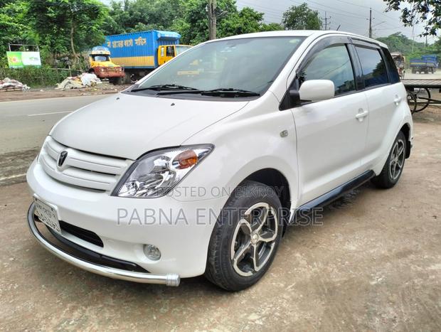 Toyota IST 2005 White