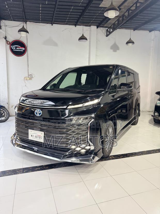 Toyota Voxy Hybrid S-G 2WD 7-Seater 2022 Black
