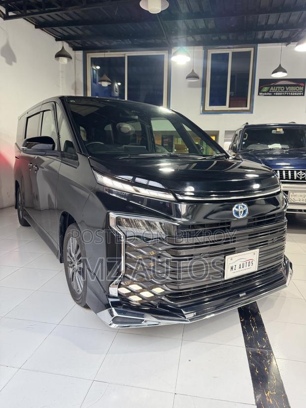 Toyota Voxy Hybrid S-G 2WD 7-Seater 2022 Black