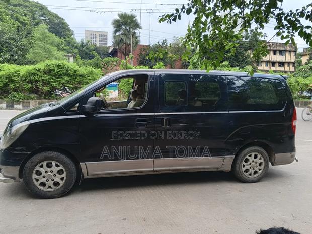 New Hyundai H200 2012 Black