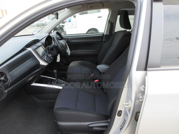 Toyota Corolla Fielder 2021 Silver
