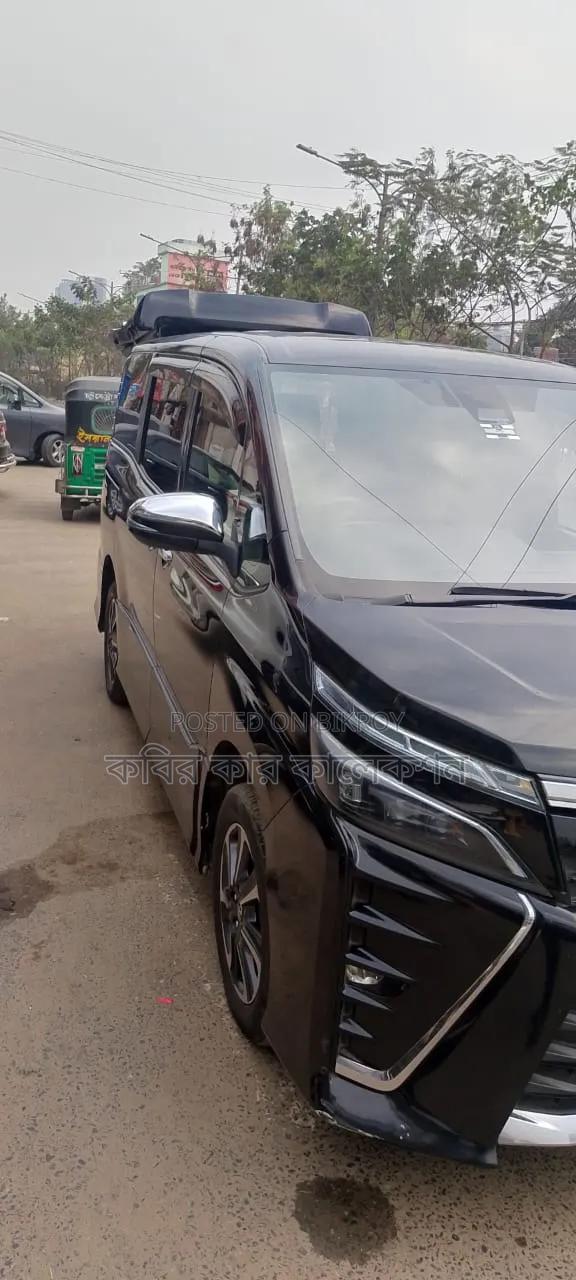 Toyota Voxy 2018 Black