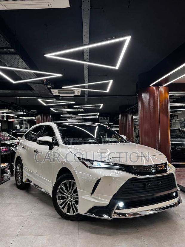Toyota Harrier 2.5 Hybrid 2021 Pearl