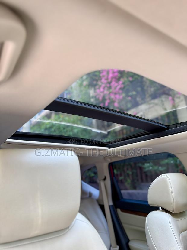 Honda CR-V Special Edition 2022 Red